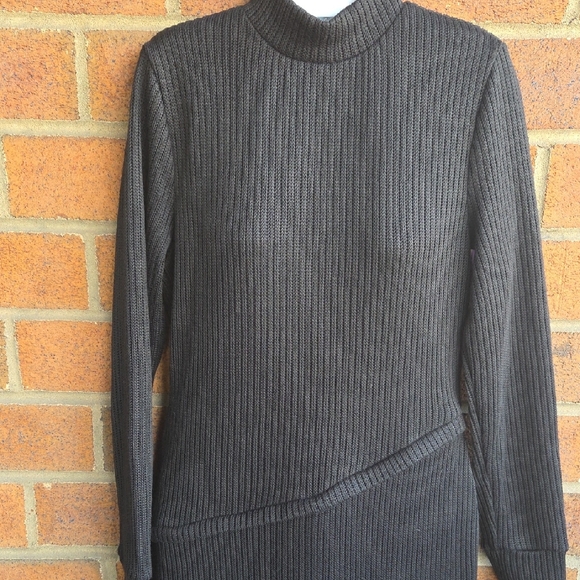 Du Paradis Long Sleeve Rib Maxi Dress - Picture 6 of 10